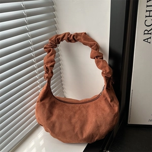 Women's Vintage Velvet Shoulder Bag Ruched Scrunchie Strap Crossbody Hobo Bag Soft Polyester Drawstring Cloud Bag Daily Fashion Handbag