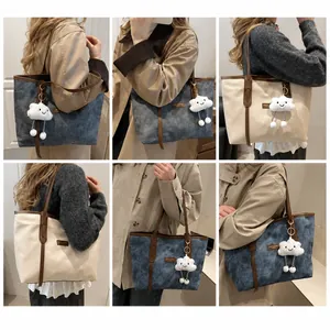 Collage d'un grand sac fourre-tout en plusieurs coloris porté par un mannequin