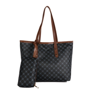 Grand sac cabas bleu marine à motifs géométriques avec poignées en cuir marron