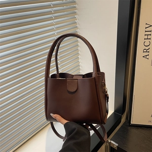 Borsa a Tracolla a Secchiello in Pelle PU Minimalista in Stile Coreano per Donna Borsa a Tracolla Casual Versatile Tote Uso Quotidiano