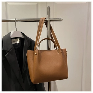 Sac fourre-tout en cuir litchi marron avec poignée et bandoulière pour le quotidien