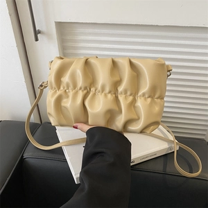 Sac Pochette Froncé Femme Cuir PU Souple Plissé Nuage Sac Bandoulière Street Fashion Couleur Unie Sac à Épaule Petit Sac Carré