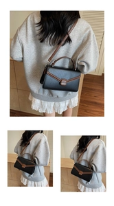 Détails du sac à bandoulière noir et marron élégant avec sangle réglable et poignée