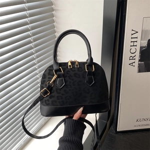 Women Leopard Print Shell Bag Faux Leather Handbag Gold Hardware Zipper Shoulder Crossbody Bag Retro Fashion Lady Satchel