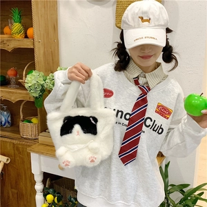 Cute white plush cat handbag with 3D ears and paws for daily casual bucket bag style