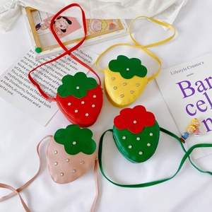 Cute Strawberry Shape Kids Shoulder Bag PU Leather Mini Crossbody Bag With Rhinestone Decor For Toddler Girls Fashion Accessory