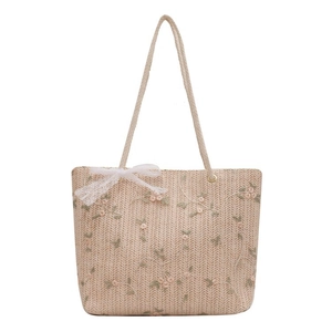 Sac fourre-tout en paille avec broderie florale et nœud en dentelle pour l'été