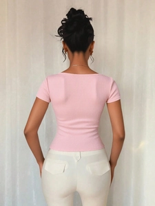 T-shirt rose ajusté en maille côtelée pour femme avec détail nœud élégant