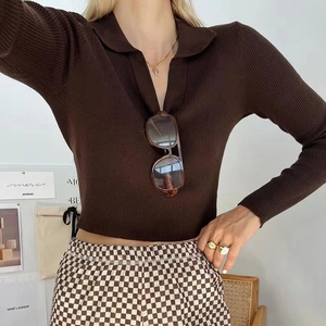 Women American Retro Polo Collar Deep V-Neck Cropped Top Ribbed Knit Long Sleeve Slim Fit Cotton Blend T-Shirt