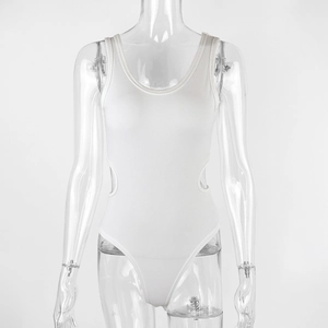 Detail of white ribbed bodysuit featuring side waist cut-out design on a mannequin
