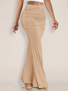 Slim fit khaki maxi skirt with side ruched details and elegant mermaid hemline