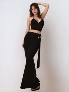 Elegante zwarte zeemeermin rok set met gouden metalen gesp en decoratief lint detail