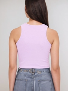 Detail view of the lavender ribbed knit back design with high elasticity fabric