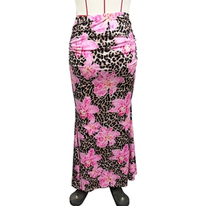 Detail of leopard print maxi skirt with pink floral pattern and side ruched design
