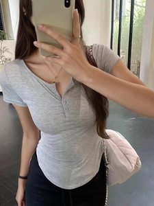 Slim fit light grey Henley T-shirt for women with short sleeves and curved hem design