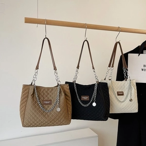 Sac Cabas Matelassé pour Femmes en Cuir PU Souple Grande Capacité Motif Losange Sac à Main Avec Chaîne en Métal Sac à Bandoulière Simple Urbain