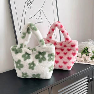 Women Cute Plush Handbag Soft Faux Fur Tote Bag Sweet Floral Heart Pattern Handbag For Daily Travel Small Square Bag