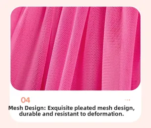 Détail du tissu en tulle plissé rose pour la robe de princesse d'été pour fille