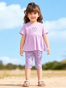 Ensemble de Vêtements d'Été pour Filles T-shirt à Manches Courtes à Ourlet à Volants et Imprimé Cœur en Coton et Pantalon Violet