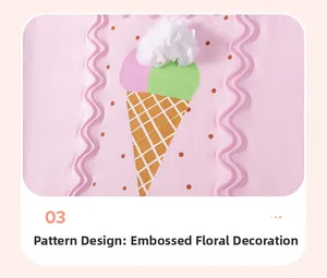Détail d'un ensemble rose pour fille avec imprimé glace et volants fleuris 3D