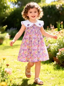 Abito a Fiori per Ragazza Con Colletto Peter Pan Ricamato e Corpetto a Punto Smock Abiti Estivi Casual in Seersucker