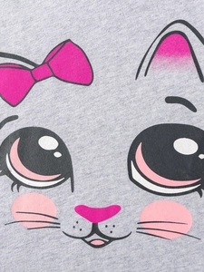 Ensemble en maille grise pour fille avec motif chat mignon et détails de nœud rose