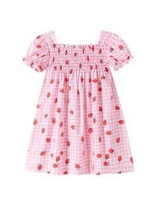 Robe vichy rose pour filles avec imprimé fraise et manches bouffantes smokées