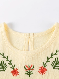 Short sleeve girls cotton dress in light yellow with floral embroidery and round neck