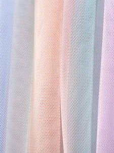 Robe de princesse pour fille en tulle mesh pastel coloré et tissu organza léger