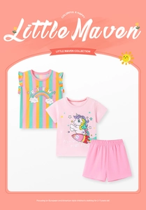 Dreiteiliges Mädchen-Sommerset mit Einhorn-Druck und regenbogen gestreiften T-Shirts