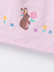Robe d'été pour filles en seersucker à rayures roses avec broderie de lapin mignon