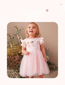 Abito tutu rosa a maniche corte per bambine con dettagli di graziose ballerine