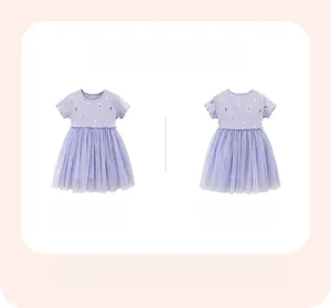Vue avant et arrière d'une robe violette pour fille avec motifs dessins et jupon en tulle