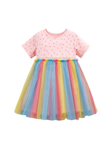 Robe rose à pois pour filles avec jupe en tulle arc-en-ciel et ceinture dorée