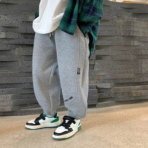 Winter fleece-lined grey joggers for boys with Lucky Fans print and casual street style