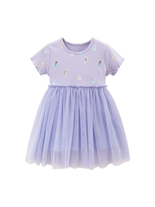 Robe princesse violette à manches courtes avec motif licorne et jupe en tulle multicouche