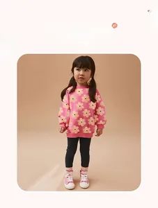 Toddler girl pink sweatshirt with floral print and black leggings set outfit detail