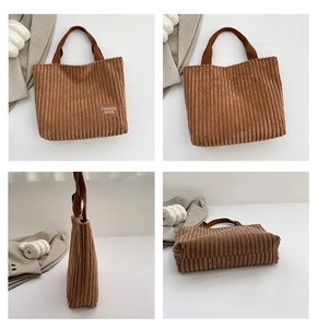Vistas detalladas del bolso tote de pana marrón con textura vertical y etiqueta de moda