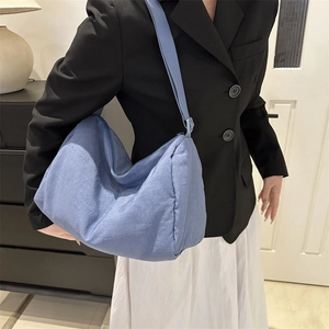 Women Large Capacity Nylon Crossbody Bag Japanese Harajuku Style Daily Shoulder Hobo Bag Student Zipper Soft Pillow Bag