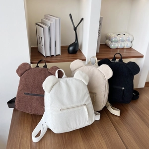 Sacs à dos en velours côtelé avec oreilles d'ours en marron, blanc, beige et noir