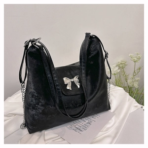 Women Soft PU Leather Shoulder Bag Metal Bow Detail Large Capacity Tote Handbag With Chain Strap Fashion Casual Stylish Satchel