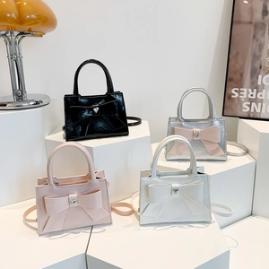 Minimalist square handbag with decorative bow and heart rhinestone in four trendy colors