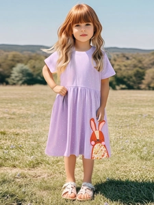 Robe lavande à pois pour filles avec broderie de lapin mignon et manches courtes
