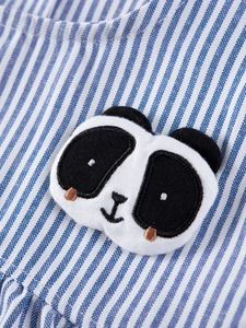 Blau gestreiftes Kinderkleid mit süßem 3D-Panda-Stickereiaufnäher für Mädchen