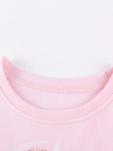 Robe en tricot rose pour fillettes avec col rond côtelé et finitions de couture premium