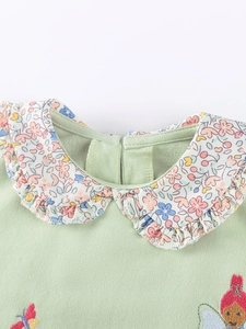 Mädchen Sweatshirt in Hellgrün mit Blumenkragen und Fee-Schmetterling-Stickerei