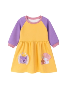 Mädchen Langarmkleid mit gelb-lila Einsätzen und süßer Schmetterlingsstickerei auf Gelb