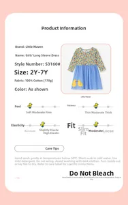 Détail d'une robe en coton pour filles avec haut fleuri, jupe bleue et broderie canard