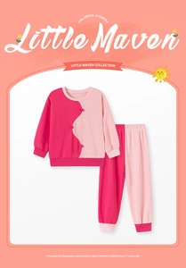 Detail of pink long-sleeve sweatshirt set with wave patterns and traditional buttons