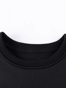 Girls' black Christmas sweatshirt with ribbed crew neck and soft fleece lining
